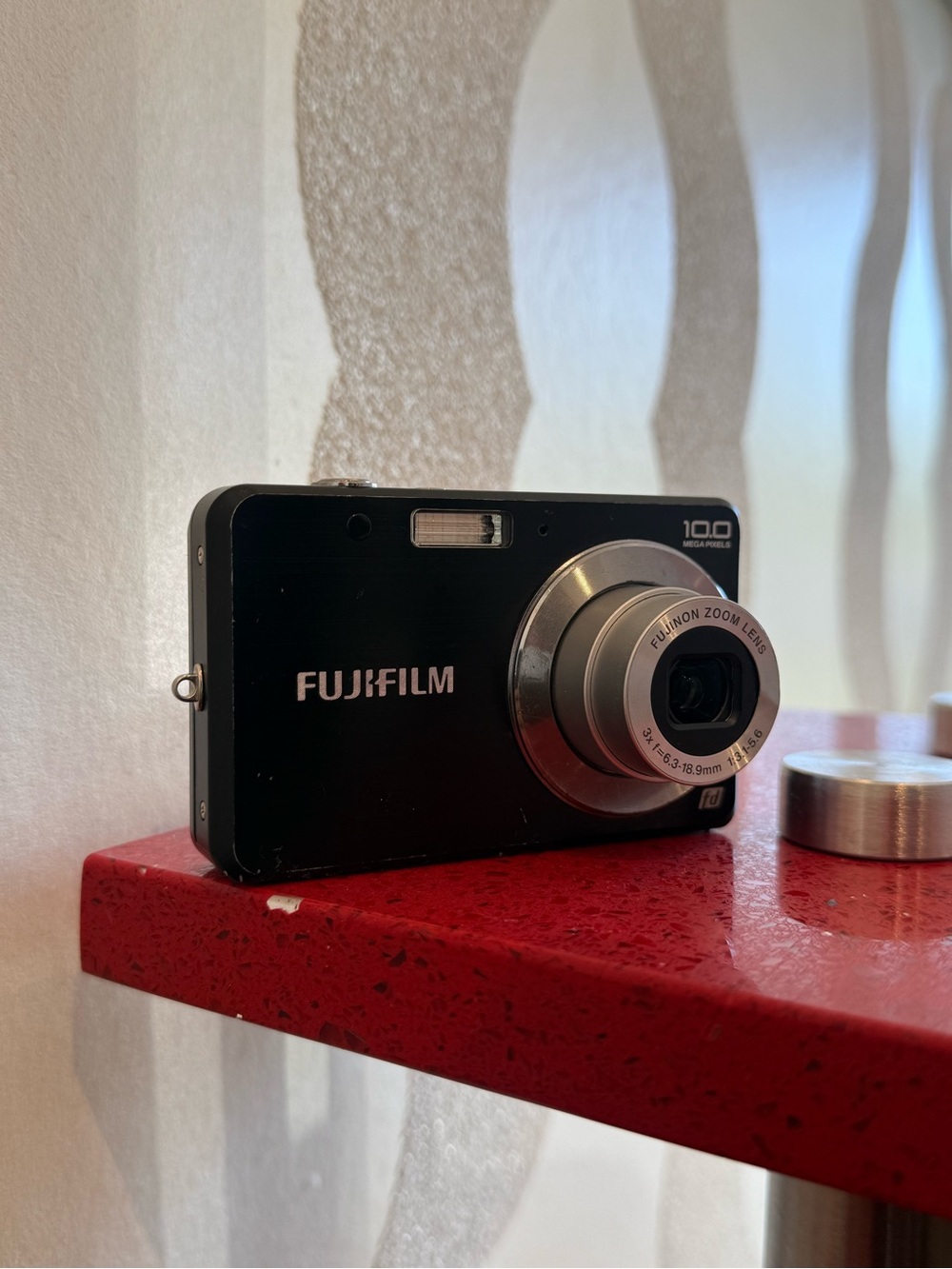 Fujifilm Finepix J20 Digital Camera